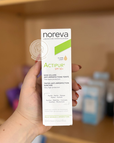 ضد آفتاب رنگ لایت اکتی پور نوروا Spf50+