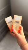 ضدآفتاب فیوژن واتر مجیک رنگ لایت ایزدین spf50+